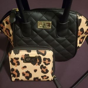 SOLD on Ⓜ️Luv betsey leopard crossbody set🐆